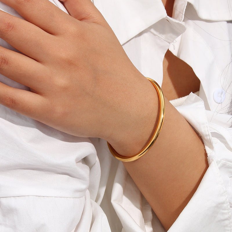 Ariadne Gold Bangle